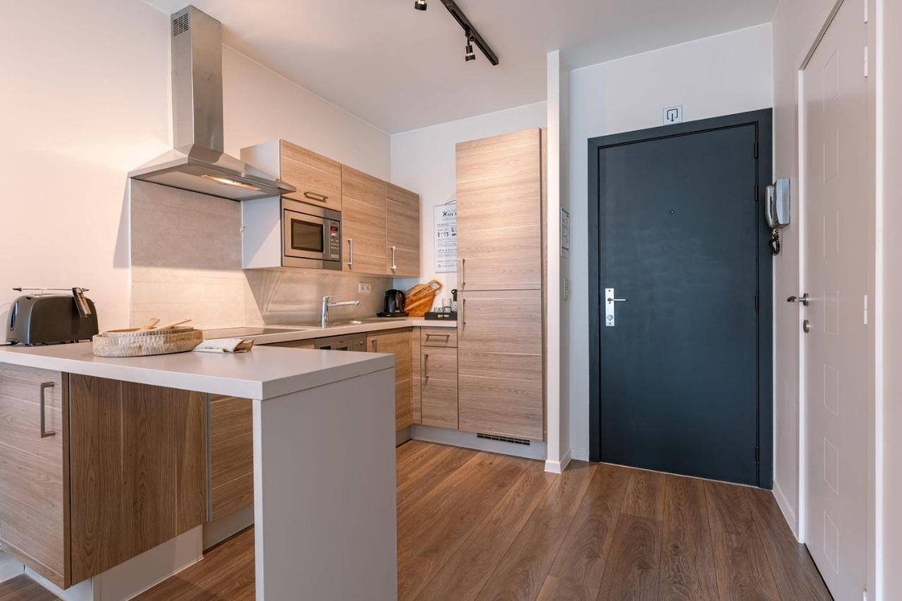 Completely Renovated Studio Located In Ostende
