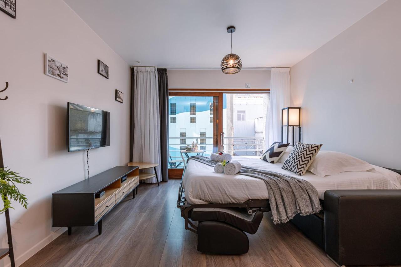 Completely Renovated Studio Located In Apartmán